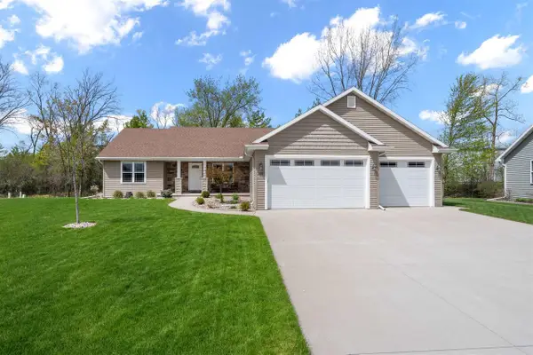 2078 S SUGAR COURT, Appleton, WI 54913