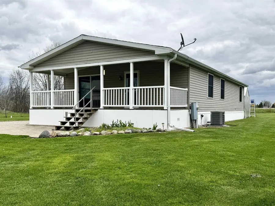 N2807 COUNTY ROAD C, Pulaski, WI 54162 - #2