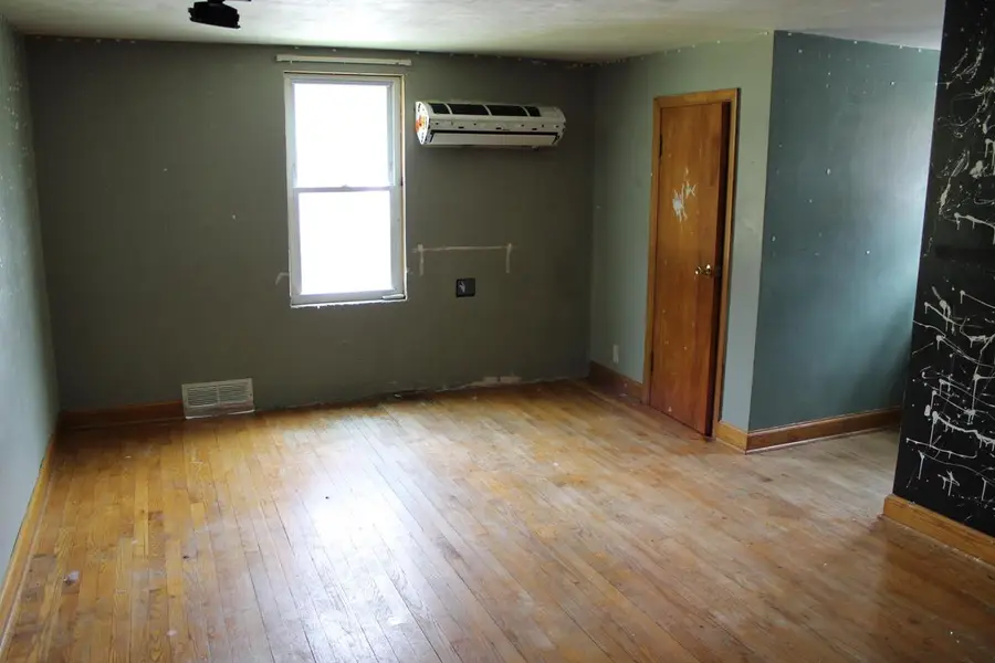 212 HIGHVIEW AVENUE, Shawano, WI 54166 - #2