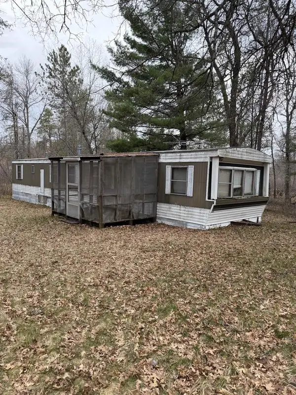 N9245 HUIGEN LANE, Crivitz, WI 54114