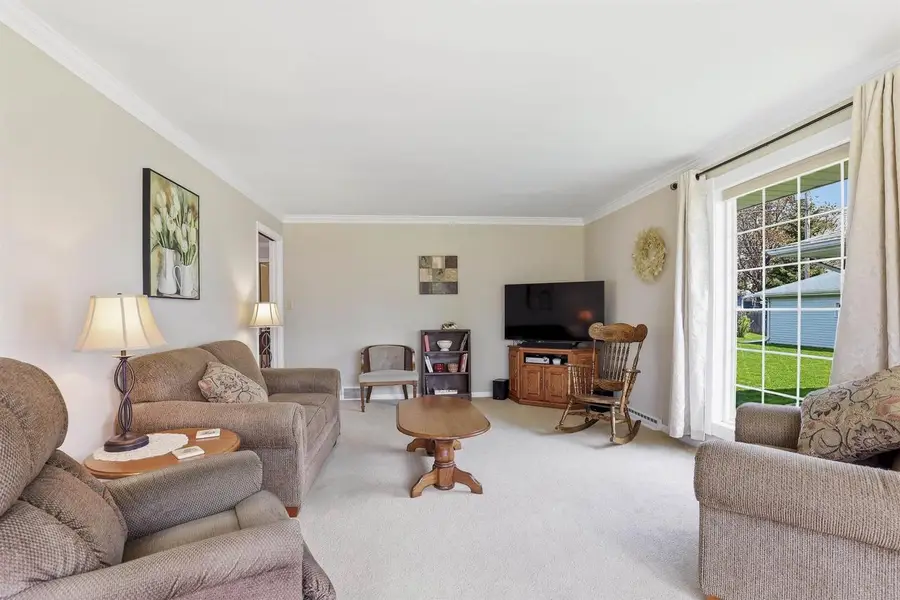 1024 W ROBERTS AVENUE, Appleton, WI 54914 - #2