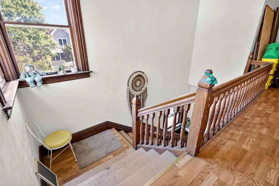 623 E IRVING AVENUE, Oshkosh, WI 54901 - #3