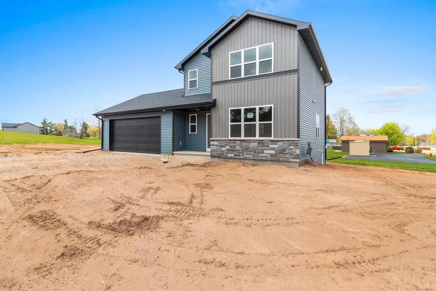 1801 SOUTHLAND LANE, New London, WI 54961 - #3