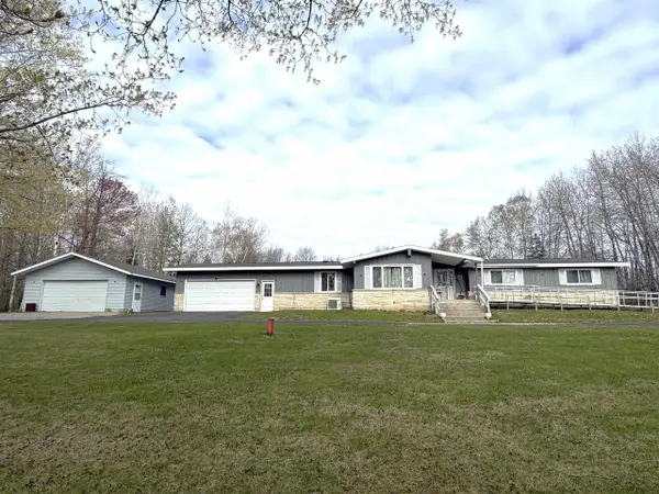 N2813 BAY DE NOC DRIVE, Menominee, MI 49858