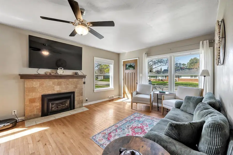 982 HOLZER STREET, Green Bay, WI 54303 - #3