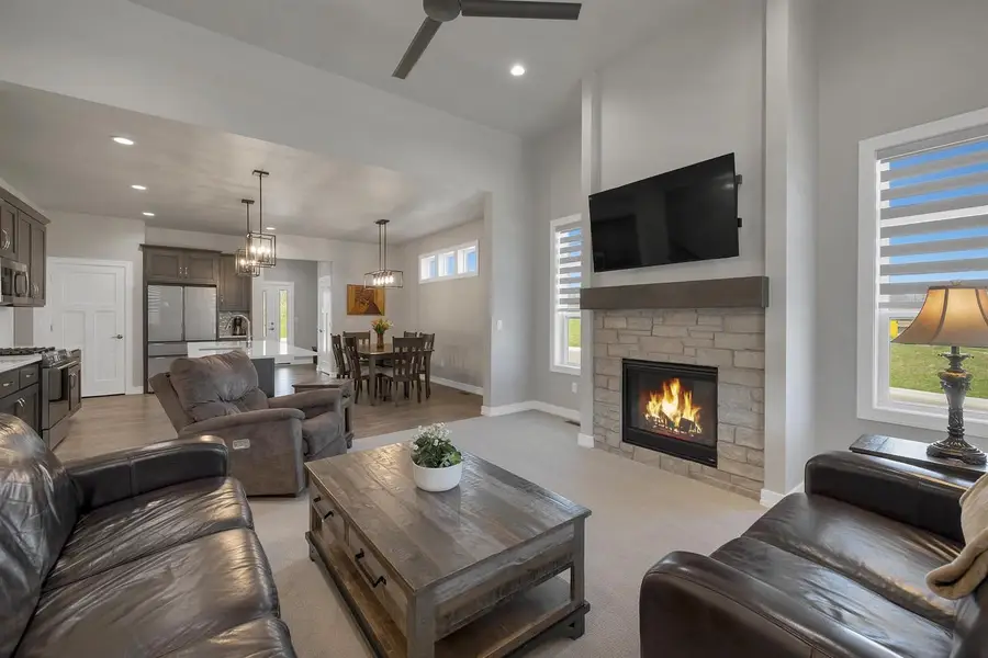 2812 ELM TREE, Howard, WI 54313 - #2