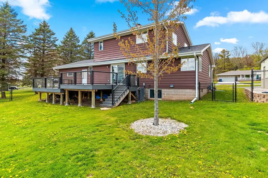 568 N NASH STREET, Hortonville, WI 54944 - #3