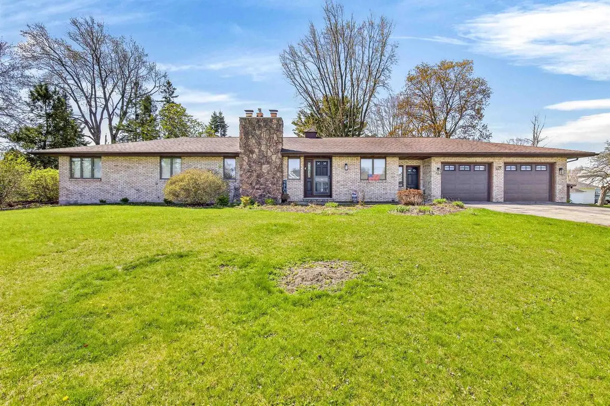 510 ADAMS STREET, Oconto, WI 54153 - #1
