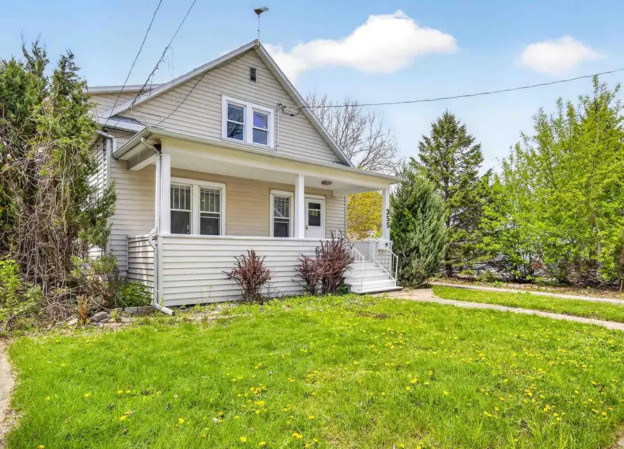 355 OAK STREET, Menasha, WI 54952 - #2