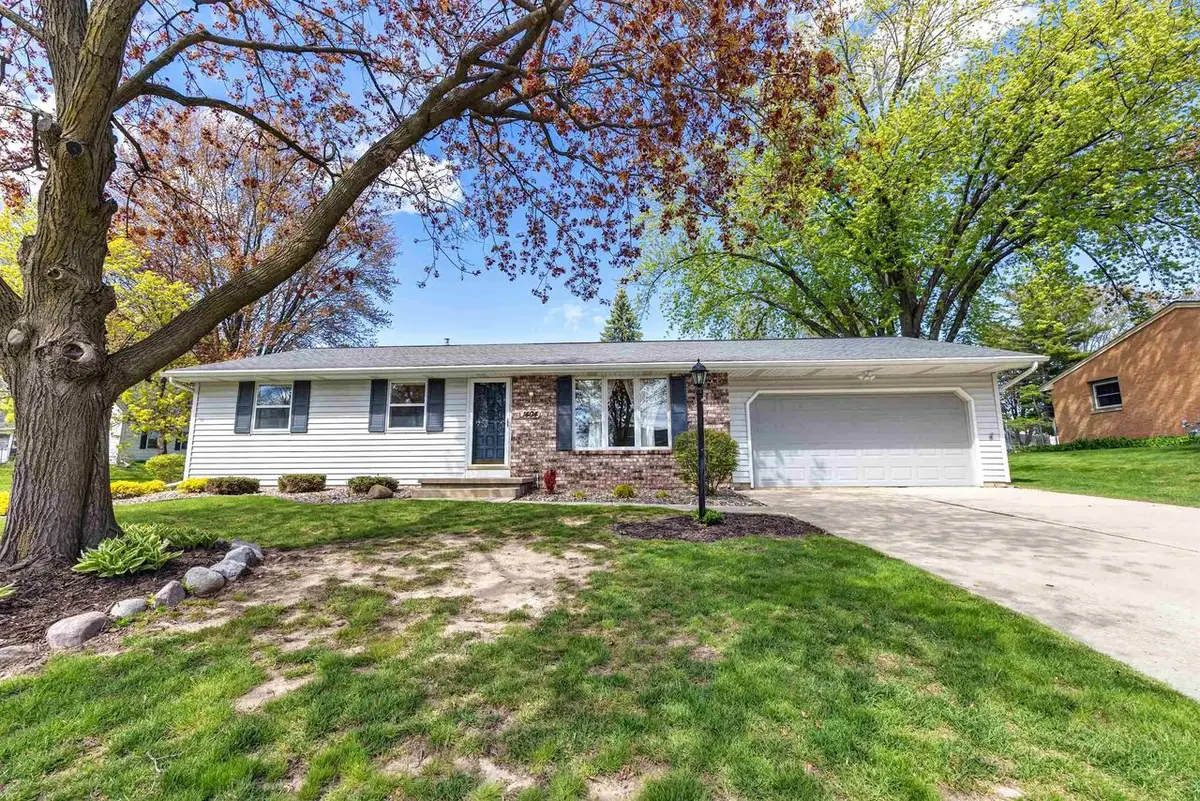 1404 CORMIER ROAD, Green Bay, WI 54311 - #1