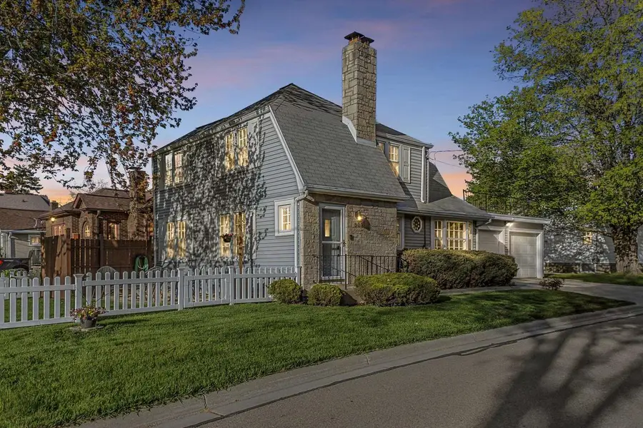 903 ALLOUEZ PLACE, Green Bay, WI 54301 - #3