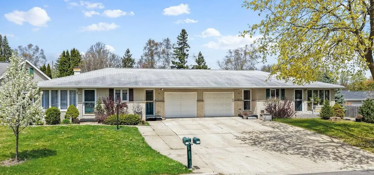 401 STEVEN STREET, Green Bay, WI 54303 - #1