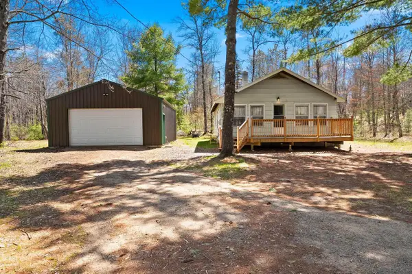 W11459 BOAT LANDING 7 ROAD, Crivitz, WI 54114