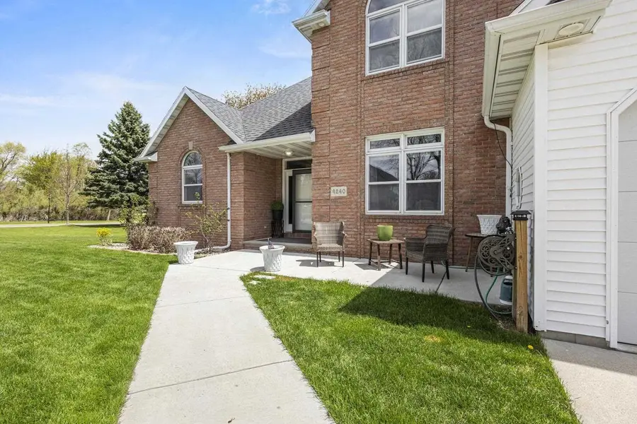 4240 N WEDGEWOOD DRIVE, Appleton, WI 54911 - #2