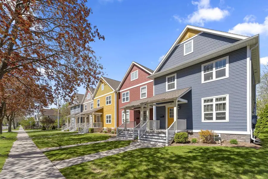 228 S JACKSON STREET, Green Bay, WI 54301 - #3
