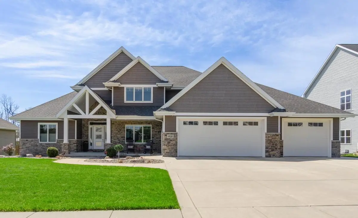 2631 MOOSE CREEK TRAIL, Suamico, WI 54313 - #1