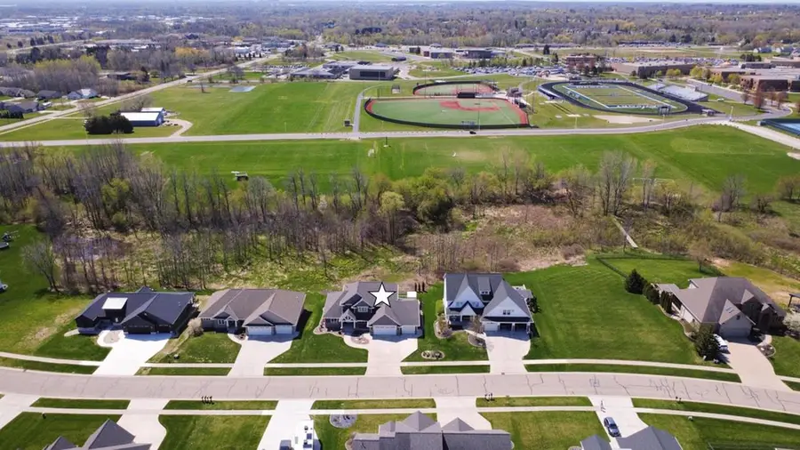 2631 MOOSE CREEK TRAIL, Suamico, WI 54313 - #2