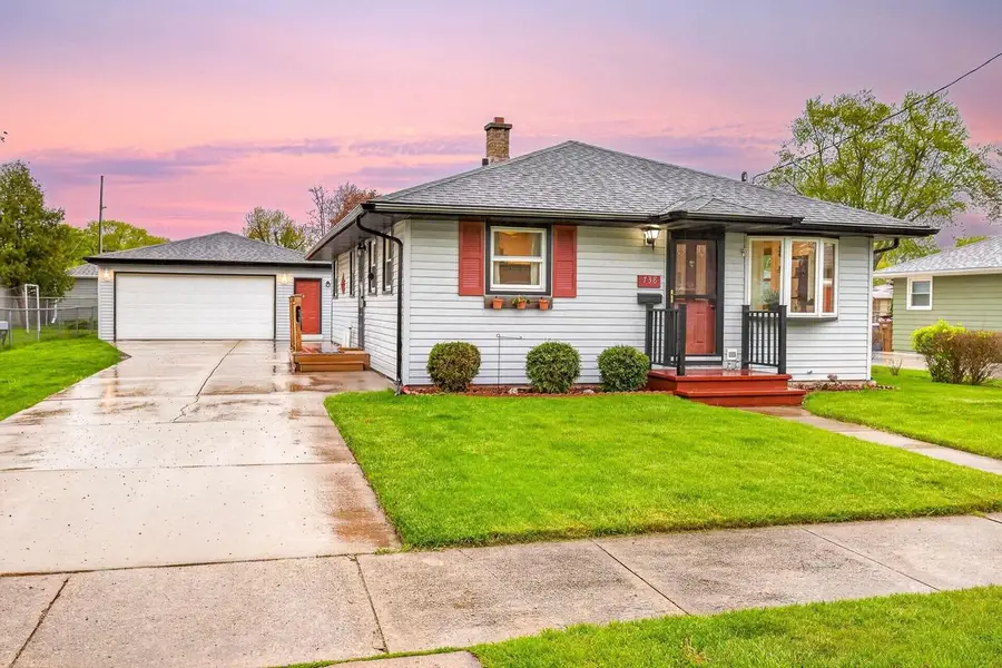 738 LONDON STREET, Menasha, WI 54952 - #2