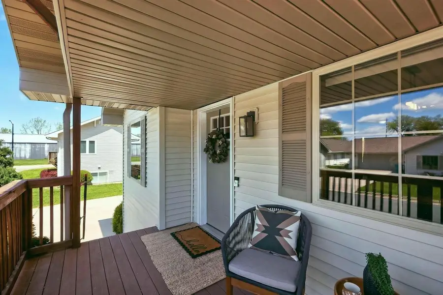 959 BERGAMONT COURT, Menasha, WI 54952 - #2