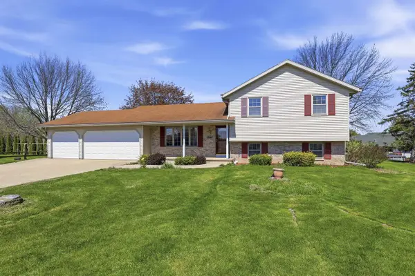 W2944 NORTHBROOK COURT, Appleton, WI 54915