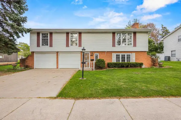 1742 N DOUGLAS STREET, Appleton, WI 54914