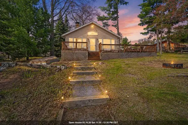 13763 LAKE SHORE LANE, Mountain, WI 54149