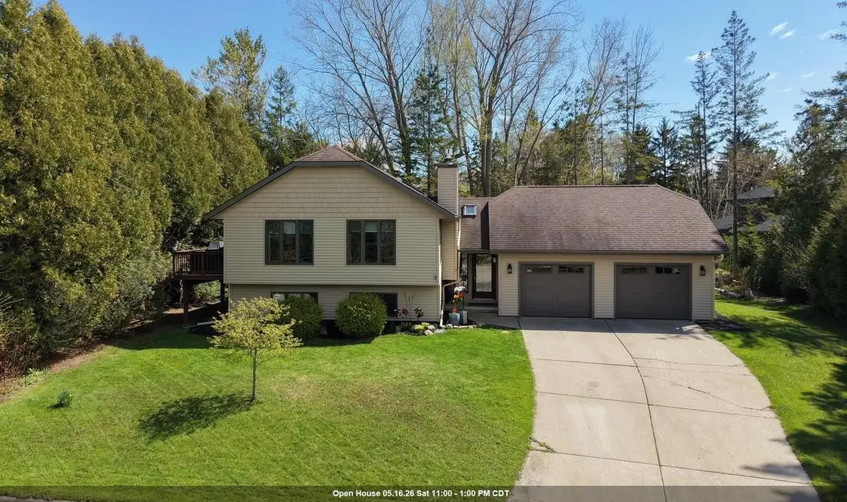 641 E WALNUT PLACE, Sturgeon Bay, WI 54235 - #1
