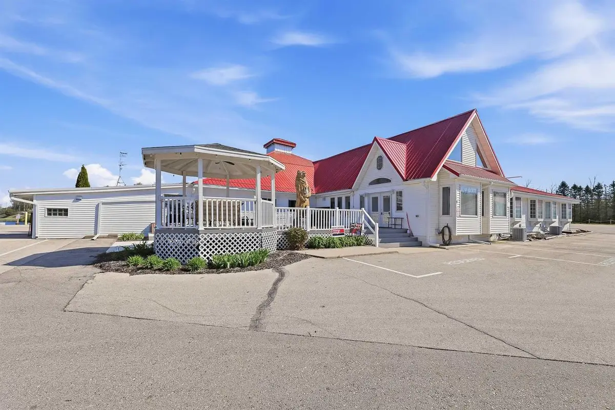 W921 KETTLE MORAINE LANE, Campbellsport, WI 53010 - #1