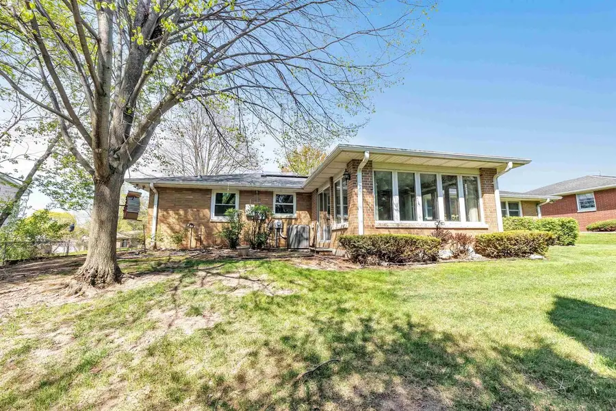 121 ST FRANCIS DRIVE, Green Bay, WI 54301 - #2