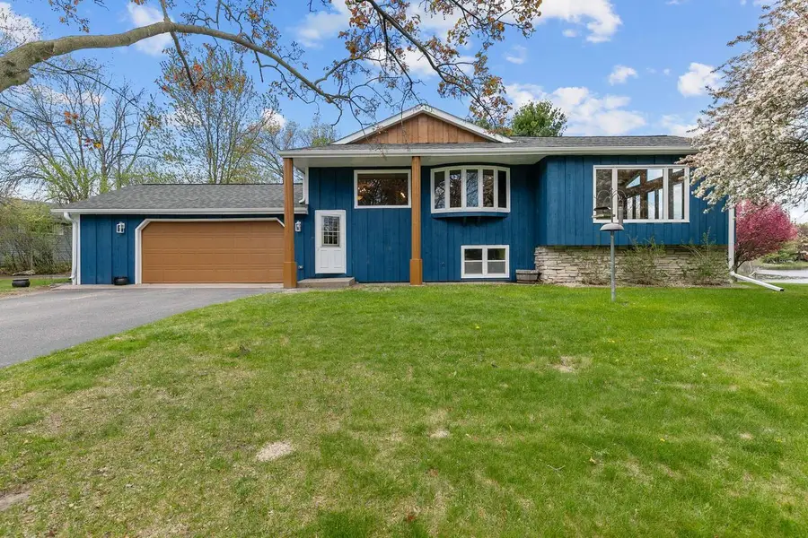185 ISLAND DRIVE, Iola, WI 54945 - #2