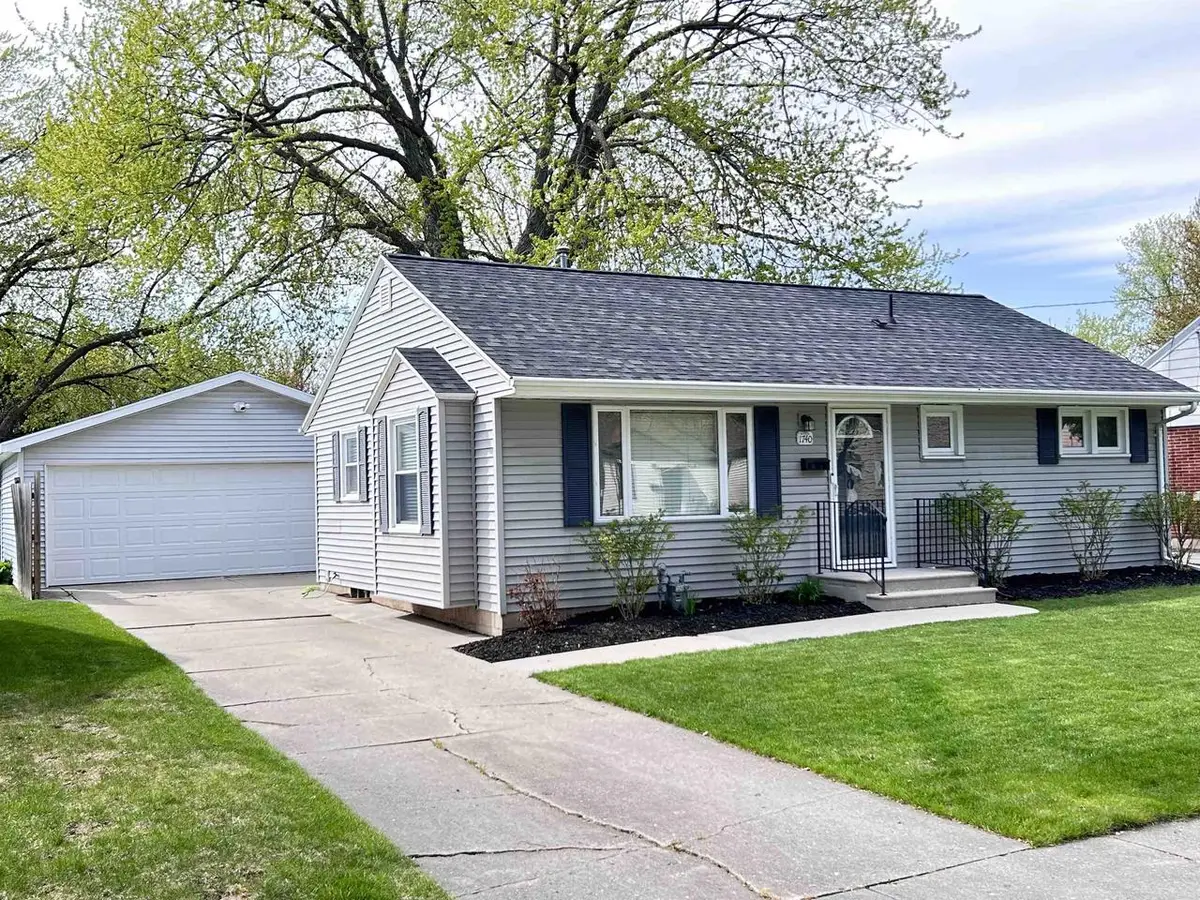 1740 13TH AVENUE, Green Bay, WI 54304 - #1