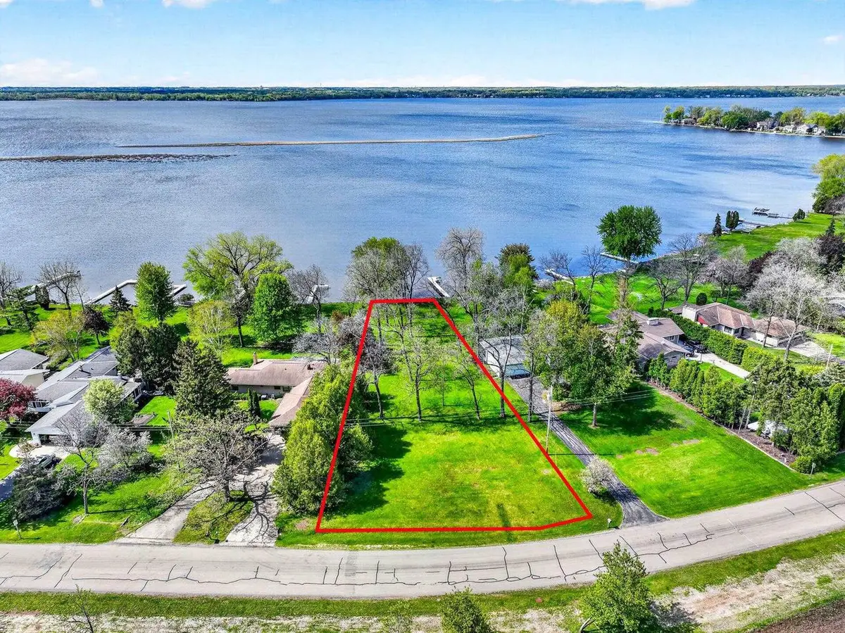 EDGEWOOD LANE, Oshkosh, WI 54904 - #1