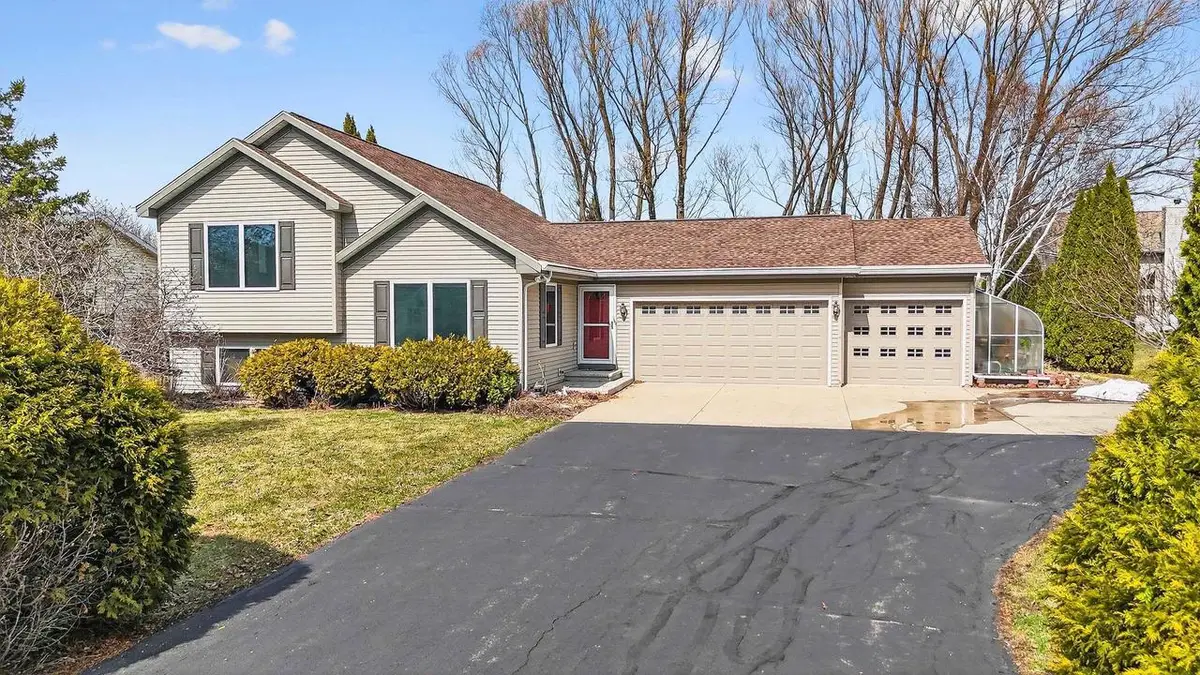 5138 ISLAND ROAD, Butte Des Morts, WI 54927 - #1