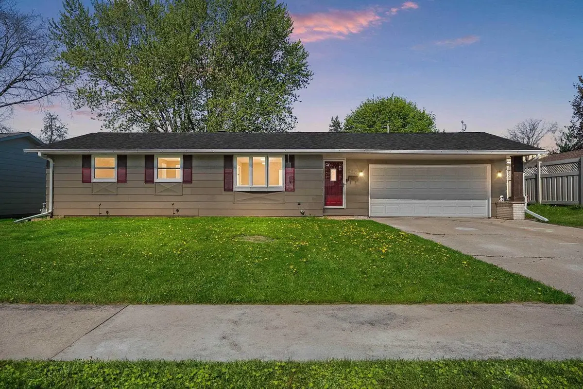 920 LEE AVENUE, De Pere, WI 54115 - #1