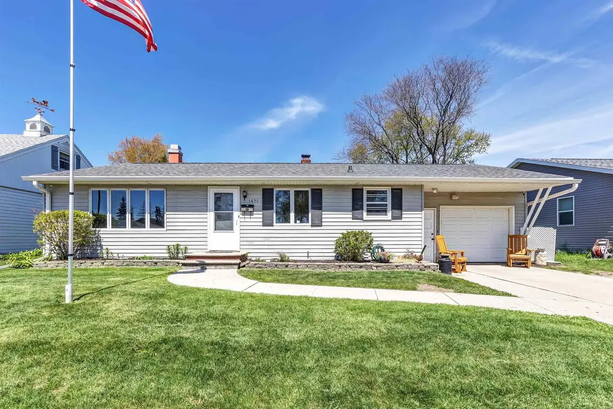 1651 DEBRA LANE, Green Bay, WI 54302 - #1