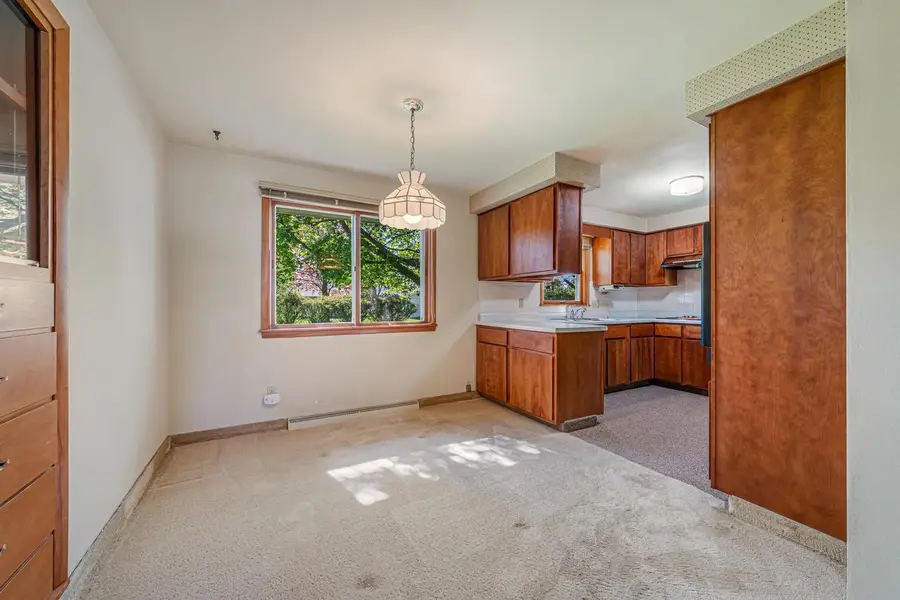 2721 N VIOLA STREET, Appleton, WI 54911 - #3