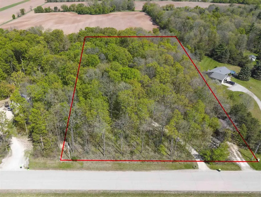 9660 MANU ROAD, Fremont, WI 54940 - #2