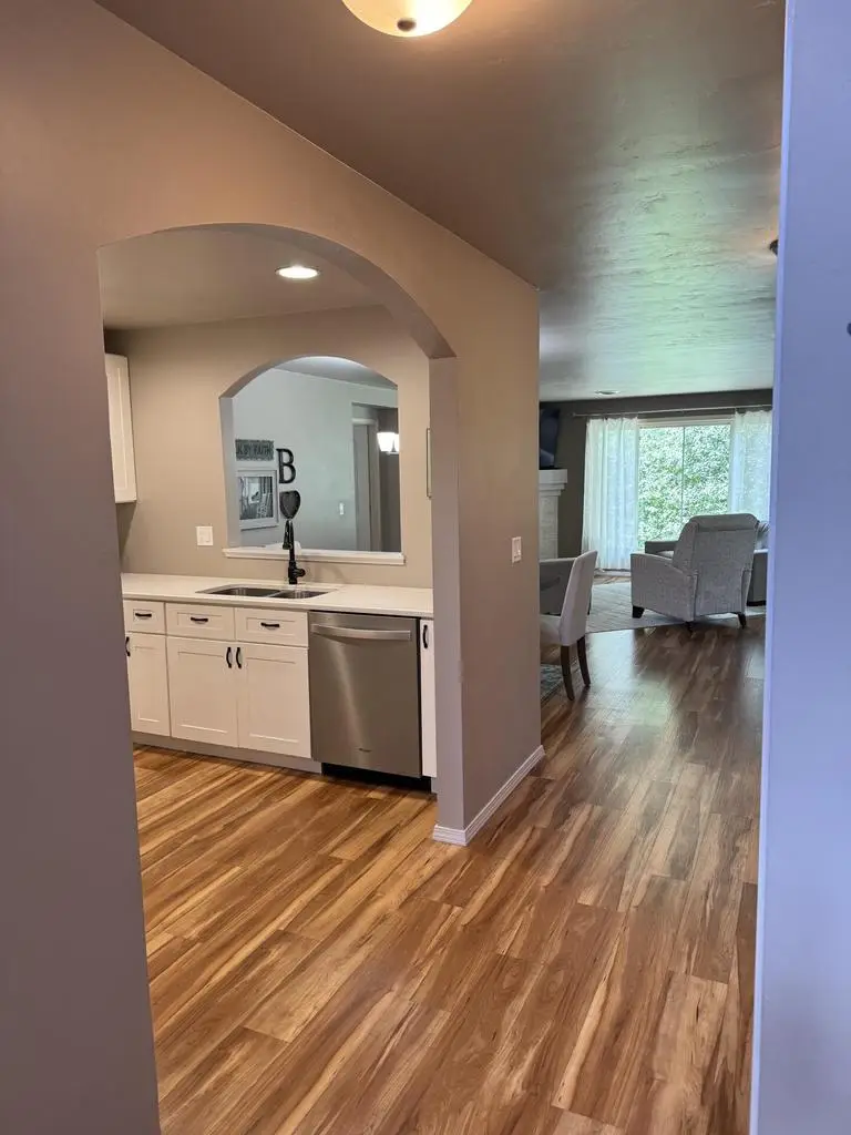 4711 W EVERBREEZE CIRCLE, Appleton, WI 54913 - #2