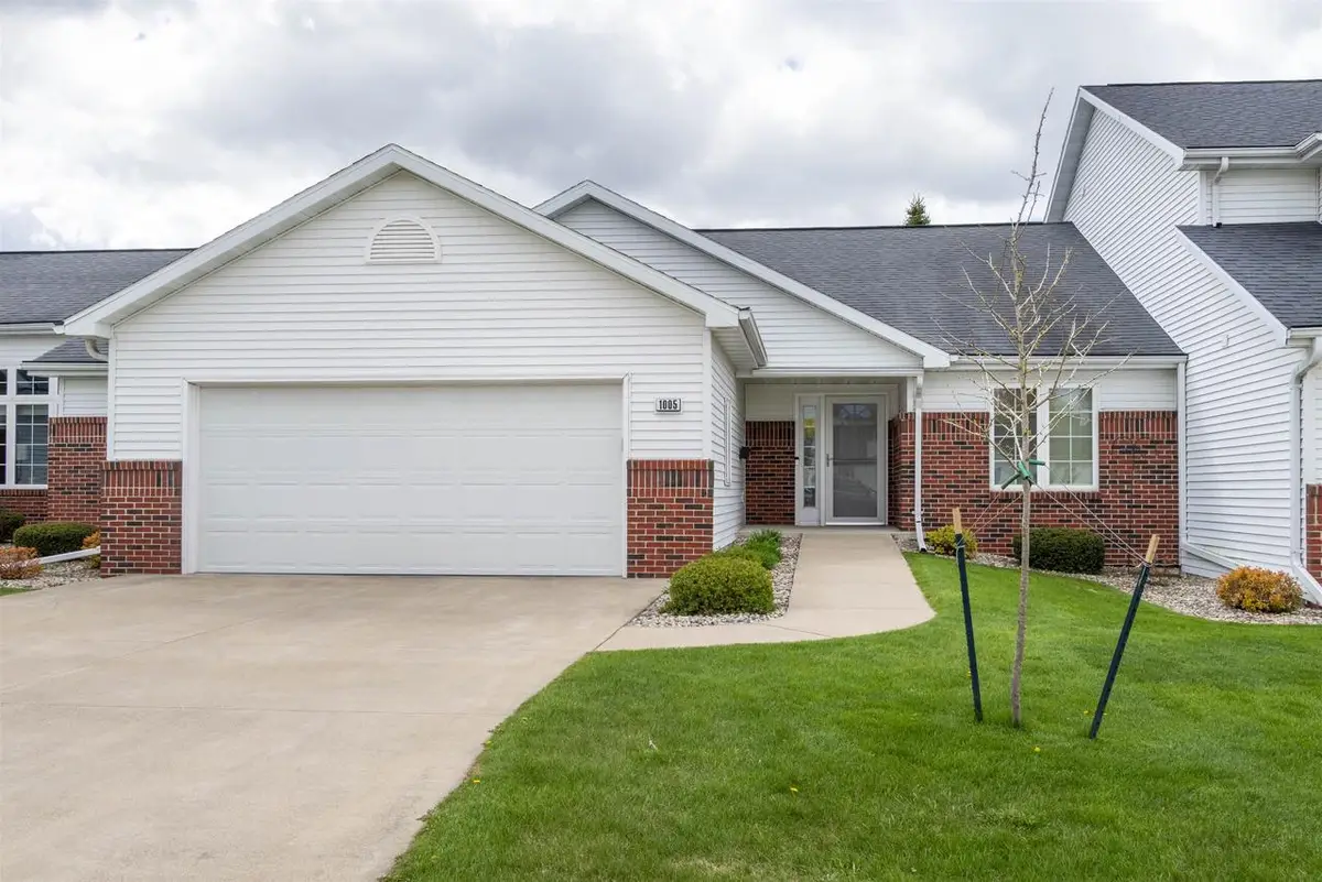 1005 W WINDTREE DRIVE  #60, Appleton, WI 54914 - #1