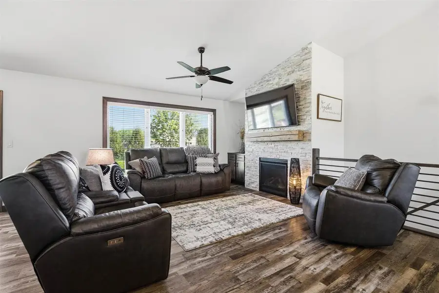 2660 W FALLEN OAK DRIVE, Appleton, WI 54913 - #3