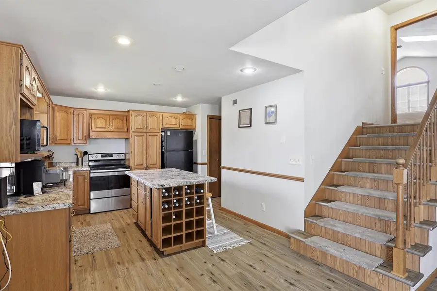 1700 E TRACIA LANE, Appleton, WI 54911 - #2