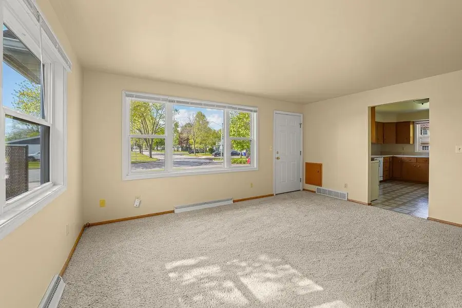 1906 W PINE STREET, Appleton, WI 54914 - #3