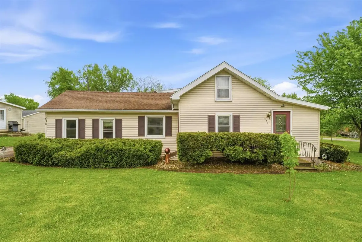 630 ELM STREET, Omro, WI 54963 - #1