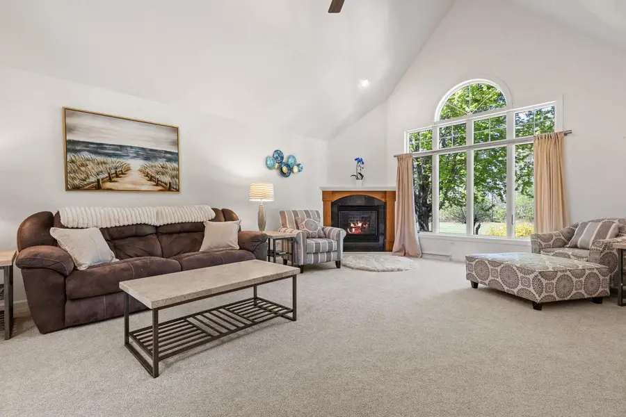 8045 SAQUARO COURT, Neenah, WI 54956 - #3