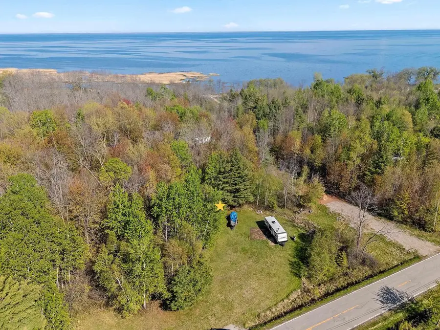 5386 COUNTY ROAD N, Oconto, WI 54153 - #3