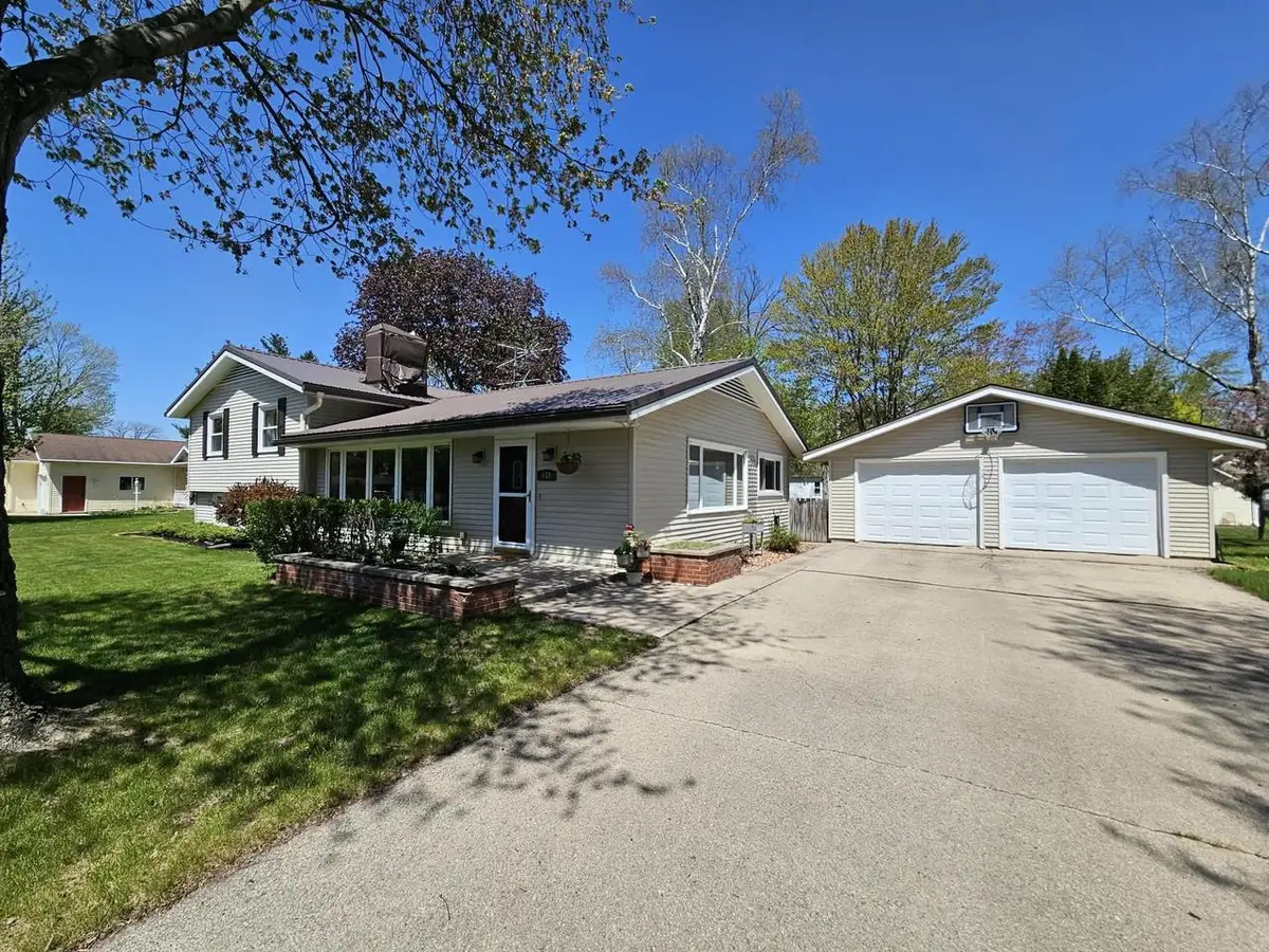 455 E ELLEFSON STREET, Iola, WI 54945 - #1