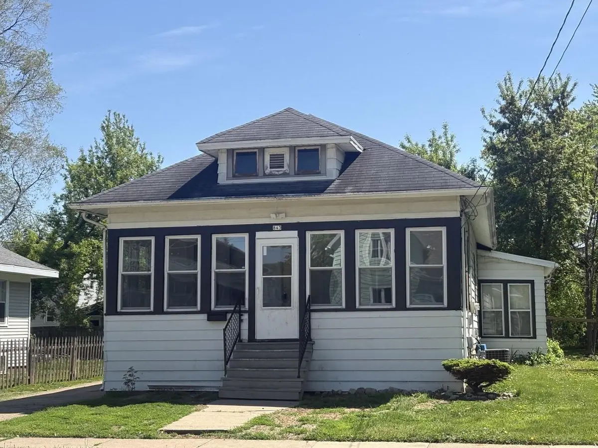 843 VINE AVENUE, Oshkosh, WI 54901 - #1