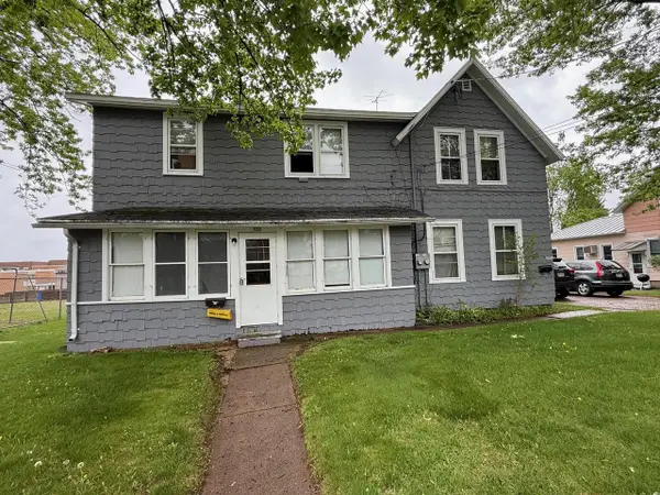 107 HEMLOCK STREET, Clintonville, WI 54929