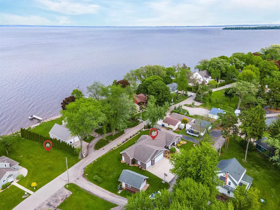 3810 APPLE LANE, Oshkosh, WI 54902 - #2