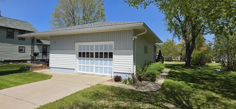707 E 5TH STREET, Shawano, WI 54166 - #3